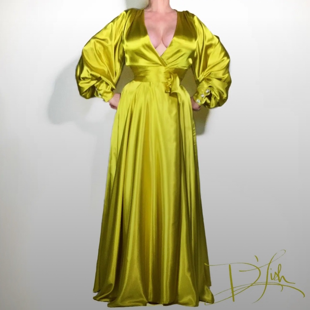Catherine D'Lish: Boudoir by D'Lish Chartreuse "Beverly" Dressing Gown Pinup